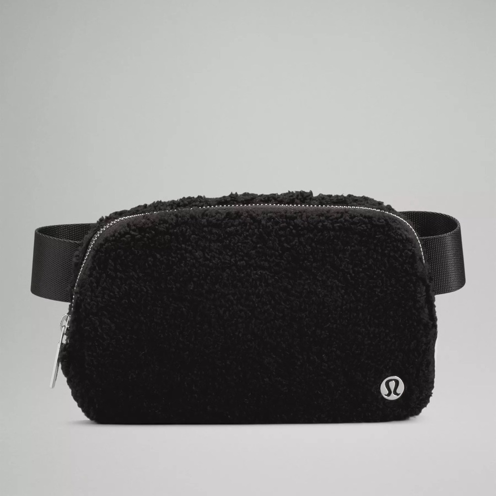 NWT Lululemon Fleece Belt Bag!